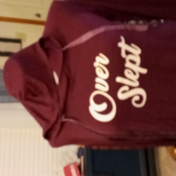 Hooded burgundy top - Picture 2 of 7